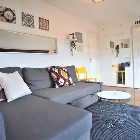 Santos - Upper Loft With River View Lisbona